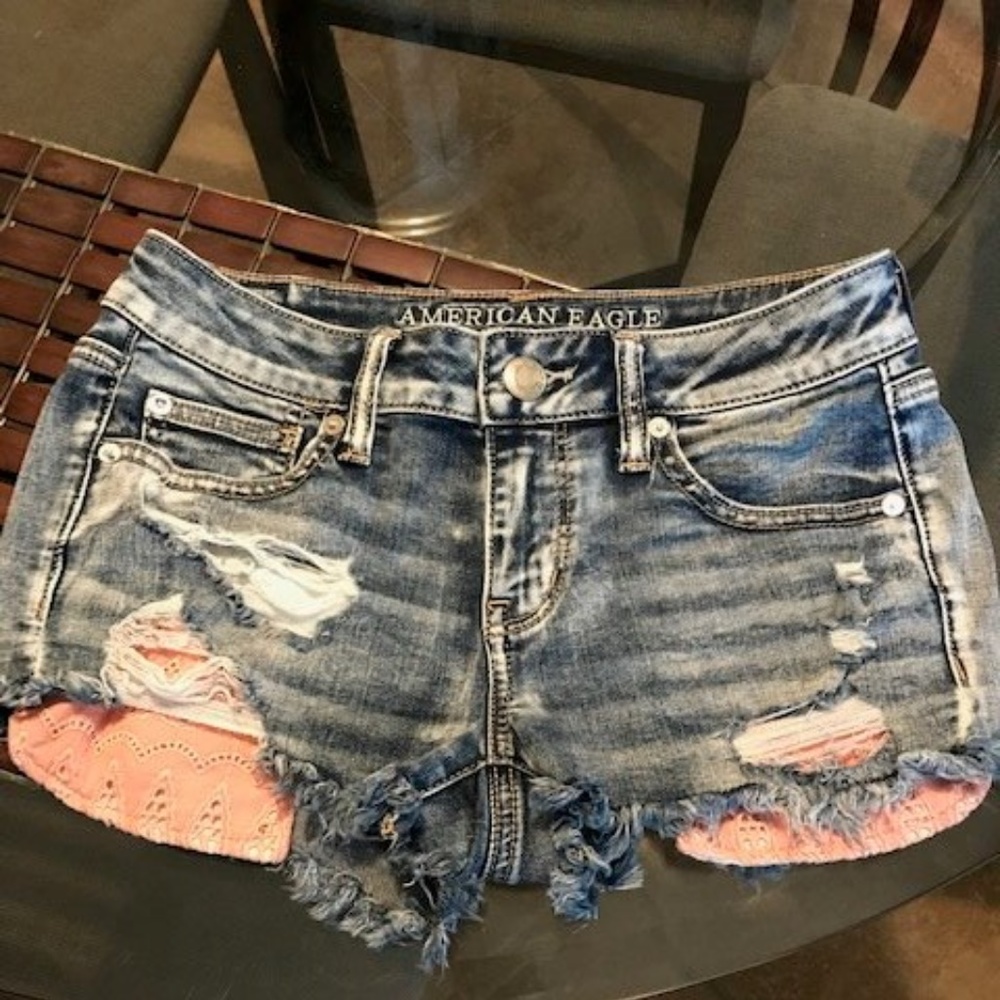 American Eagle - size 4 shorts